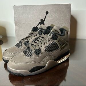 Nike | Jordan 4 Retro Cave Stone (6Y)